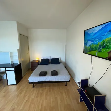 Geneva Residences - Colourful By The Border Apartment Ferney-Voltaire