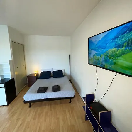 Geneva Residences - Colourful By The Border Ferney-Voltaire