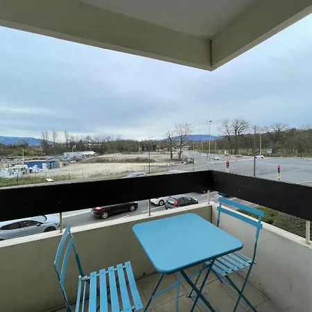 Geneva Residences - Colourful By The Border Apartment Ferney-Voltaire