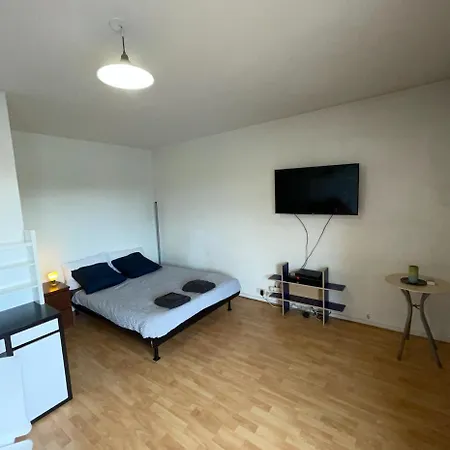 Geneva Residences - Colourful By The Border Ferney-Voltaire