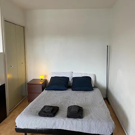 Geneva Residences - Colourful By The Border Apartment